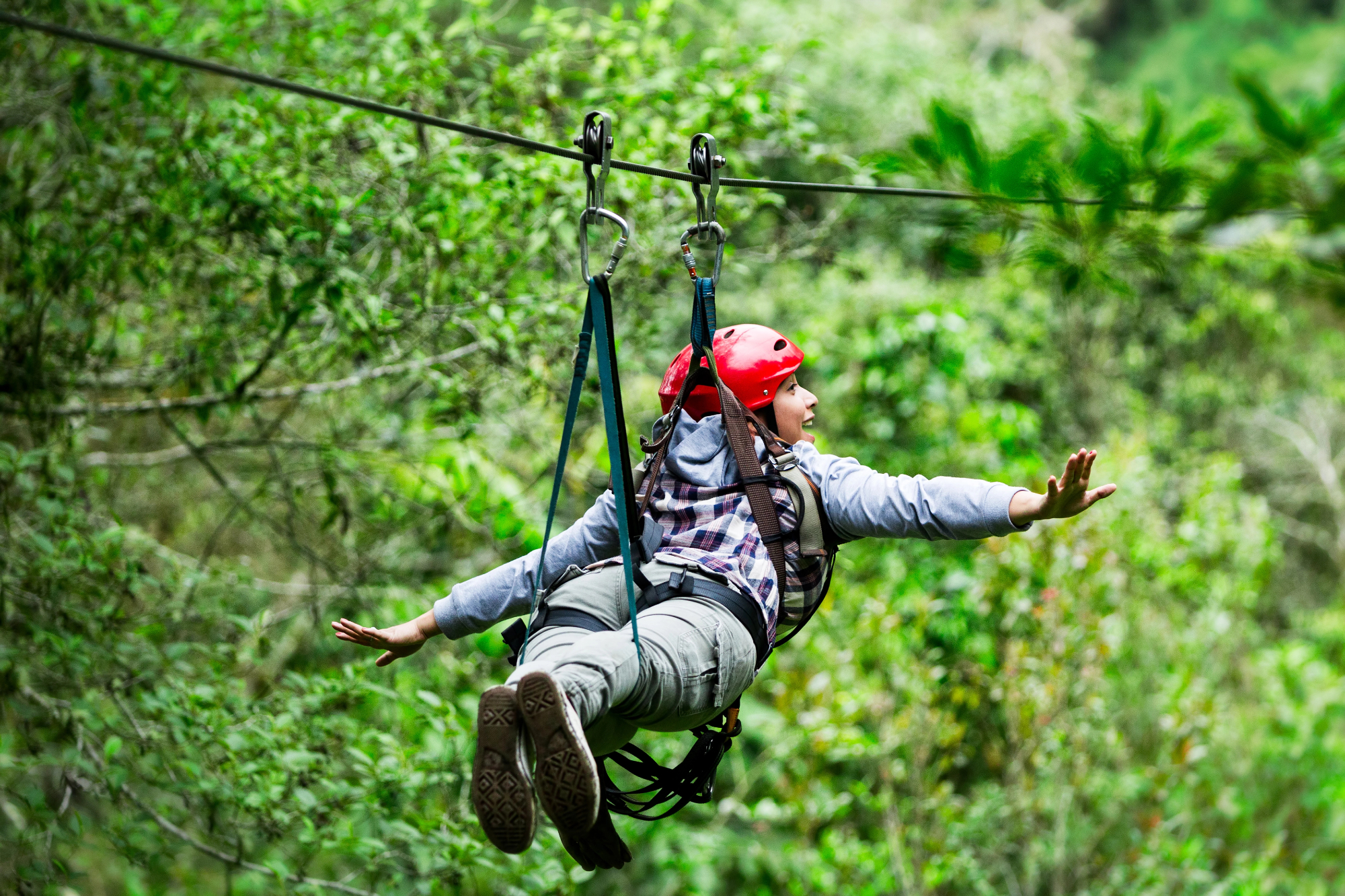 Adrenalinski zipline za sprostitev in veselje